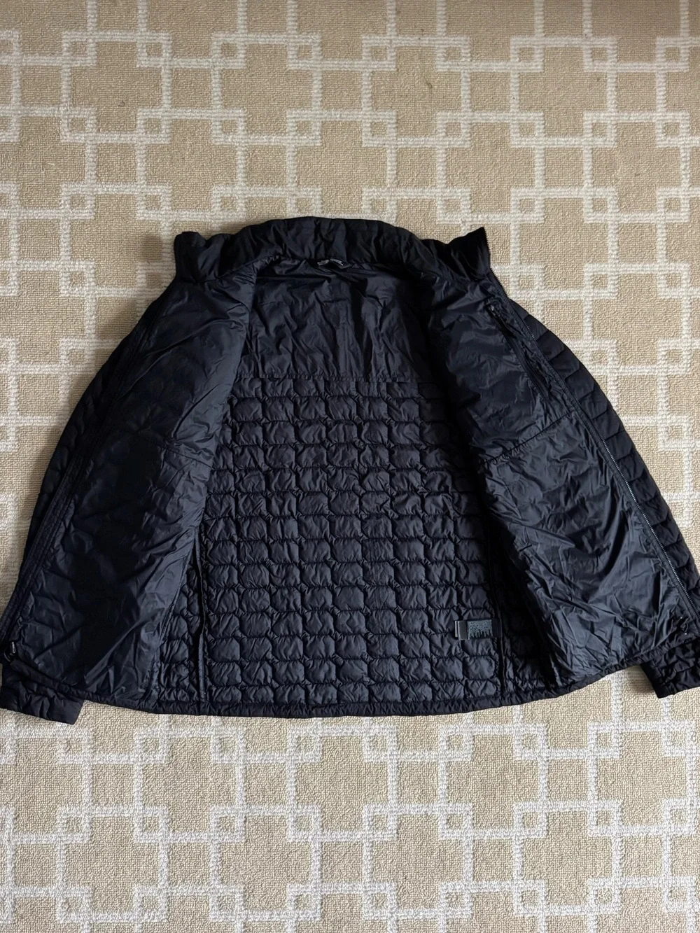 The North Face ThermoBall Insulated Puffer Jacket Packable Black Large